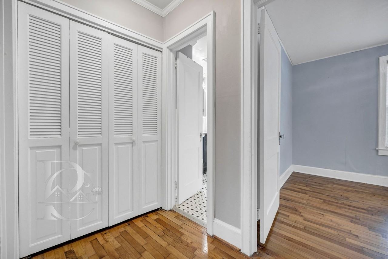 711 S Prospect St - Photo 4 of 20