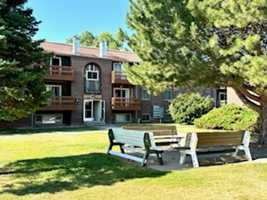 featured image of 265 N 7th St