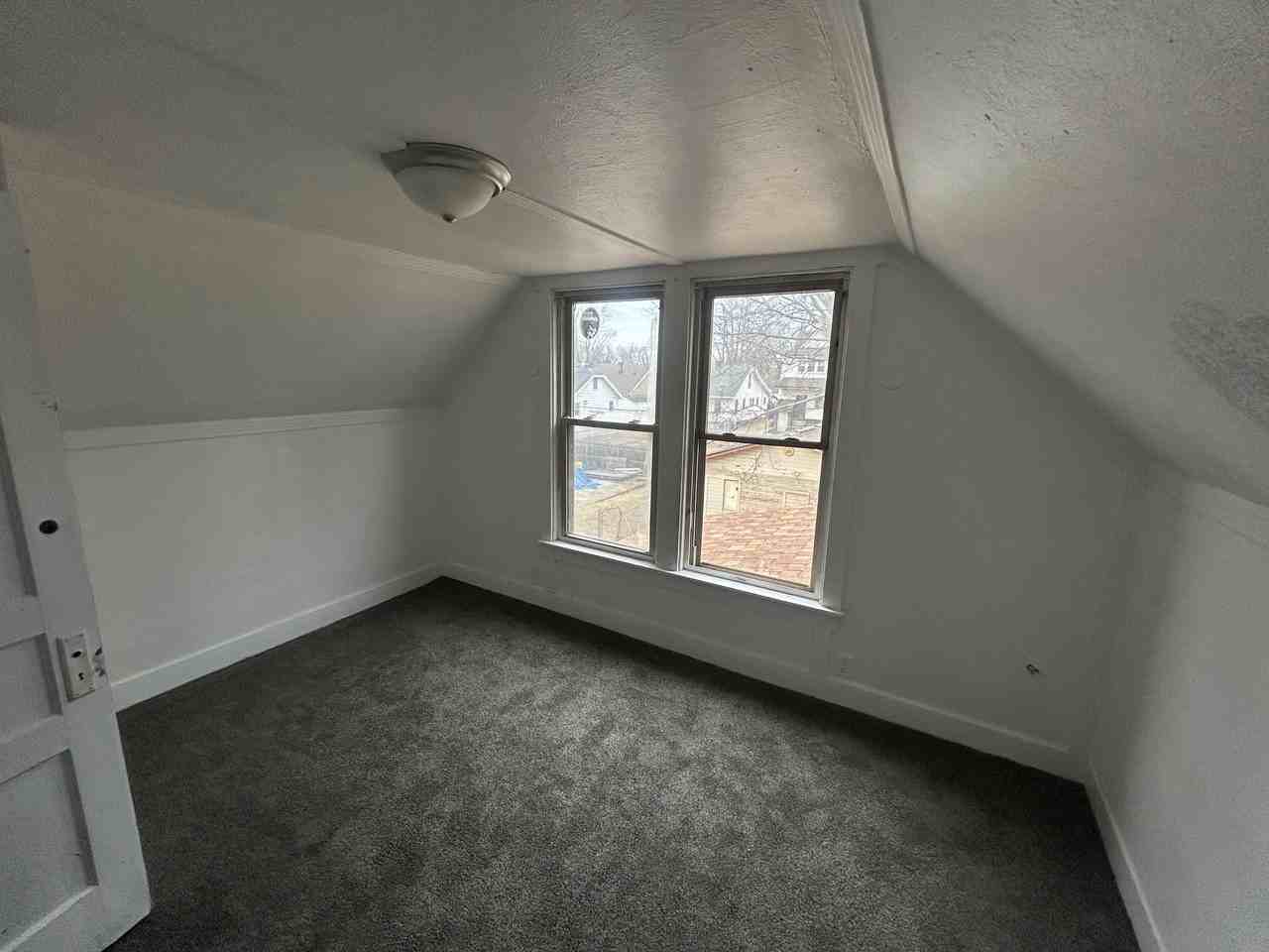 2631 N Missouri Ave #SFH - Photo 7 of 10