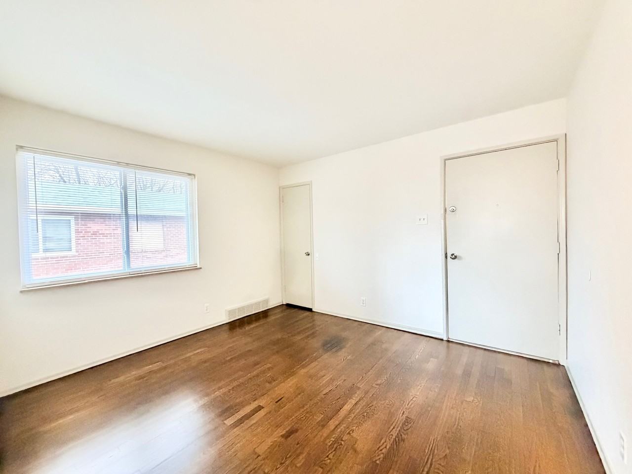 2811 Lemay Ferry Road #F - Photo 6 of 10