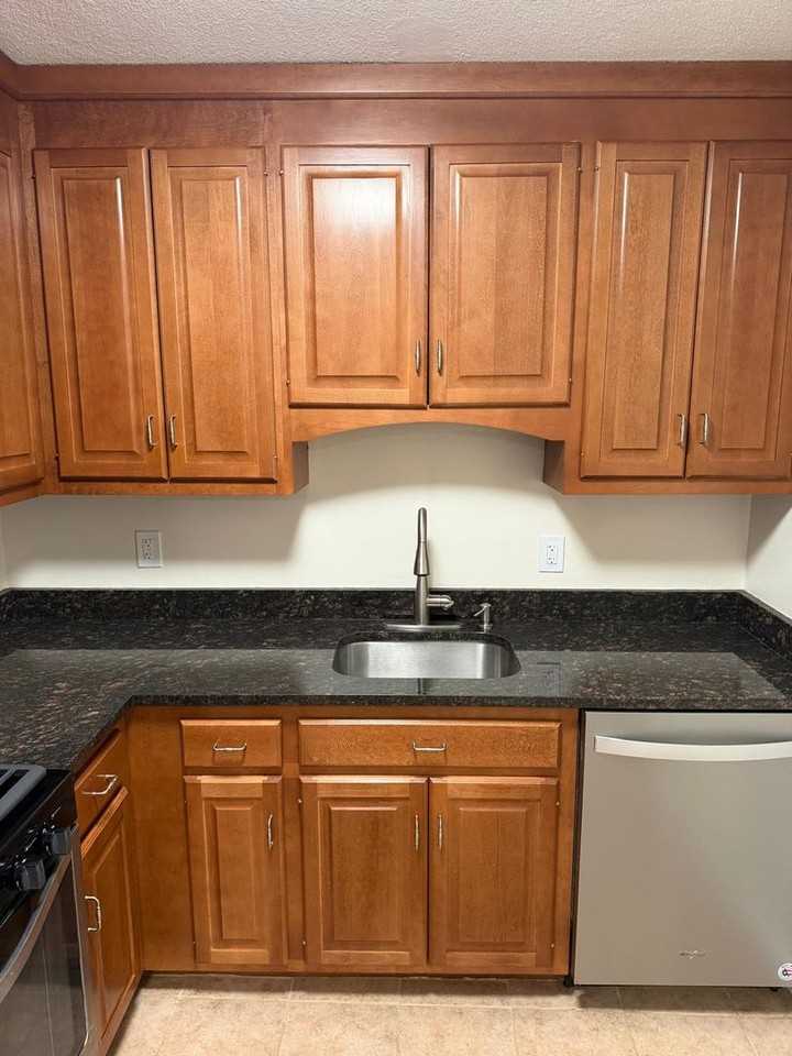 2600 Park Ave #10H - Photo 7 of 11