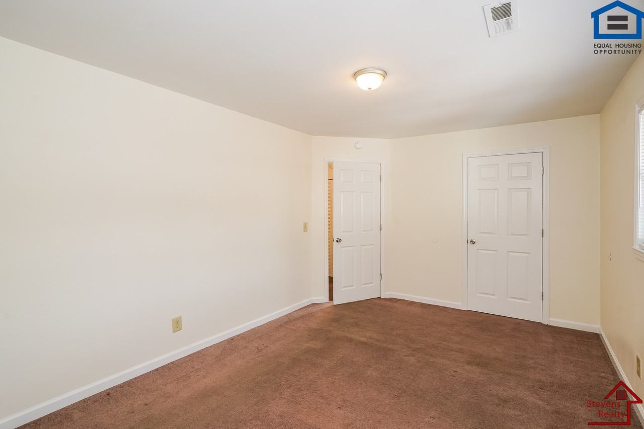 Skyline Apartments - Photo 3 of 33