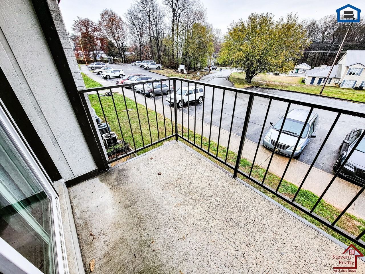 Vinewood Apartments - Photo 6 of 22