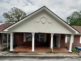 featured image of 1016 Greenslake Rd