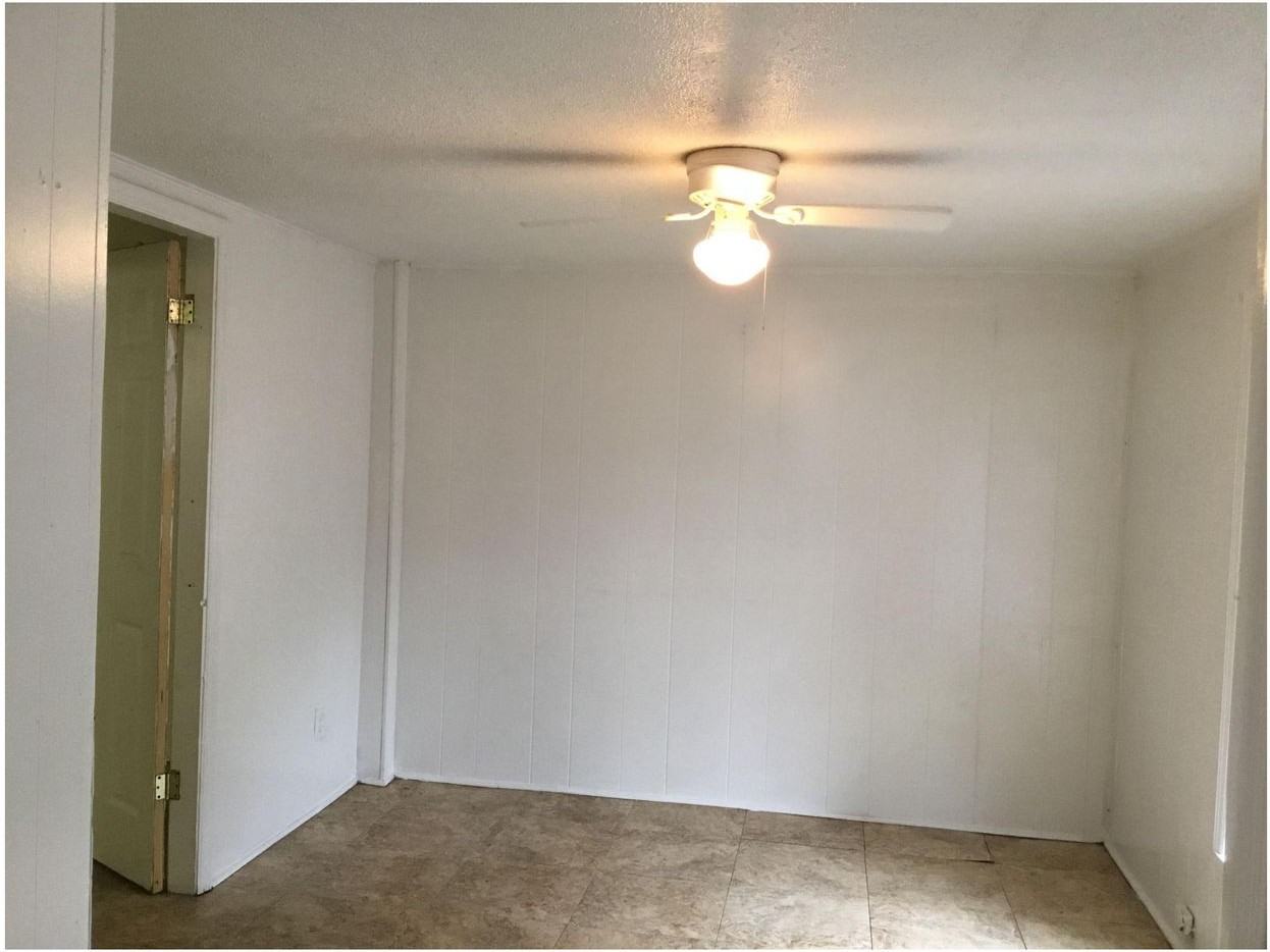 1016 Greenslake Rd #C - Photo 4 of 23