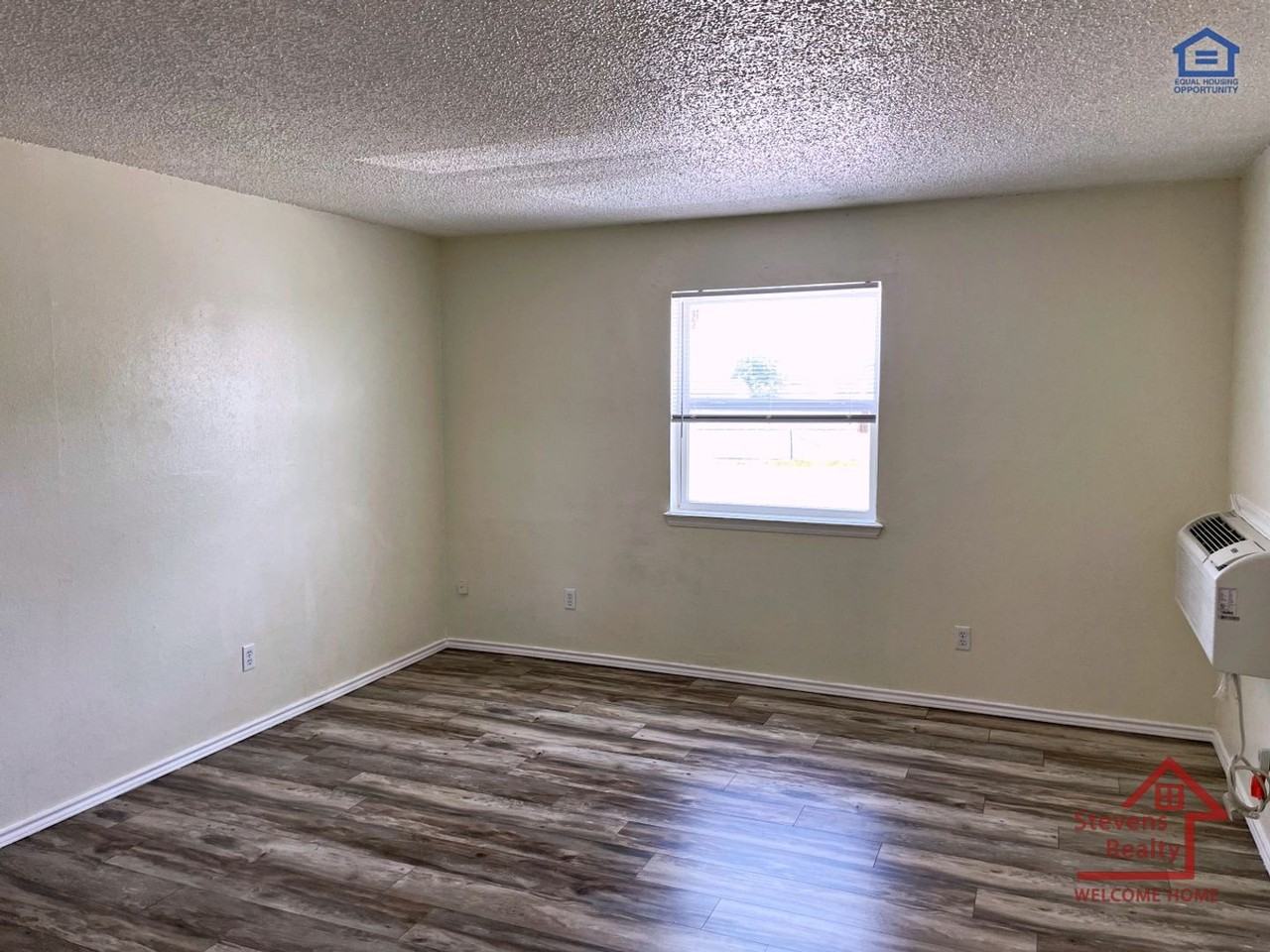 2111 NW Lindy Ave - G1 - Photo 5 of 17