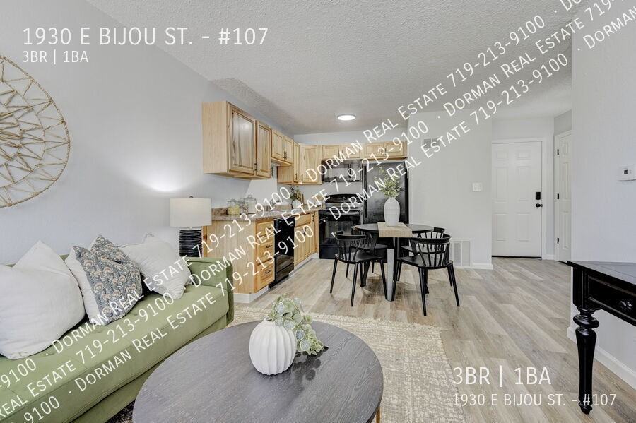 Summit View Apartments - Photo 6 of 19