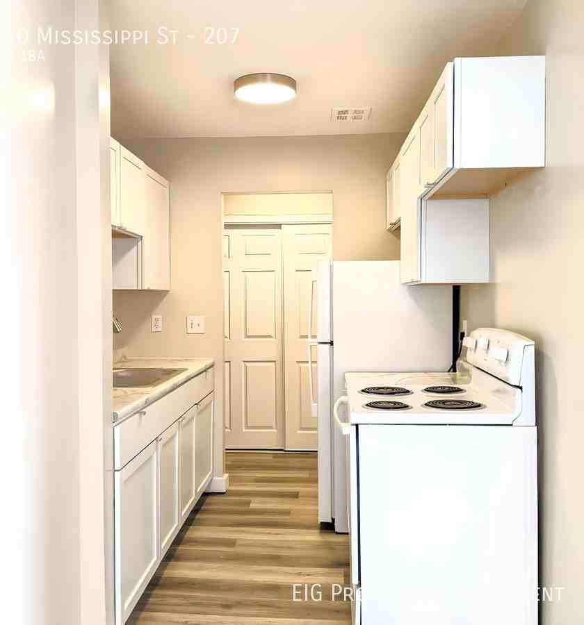 Phalen Village - Photo 3 of 50