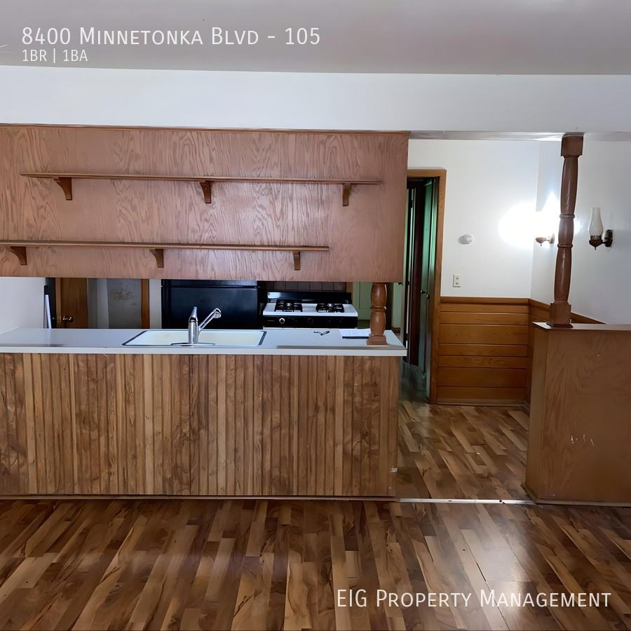 Trailway - Photo 3 of 39