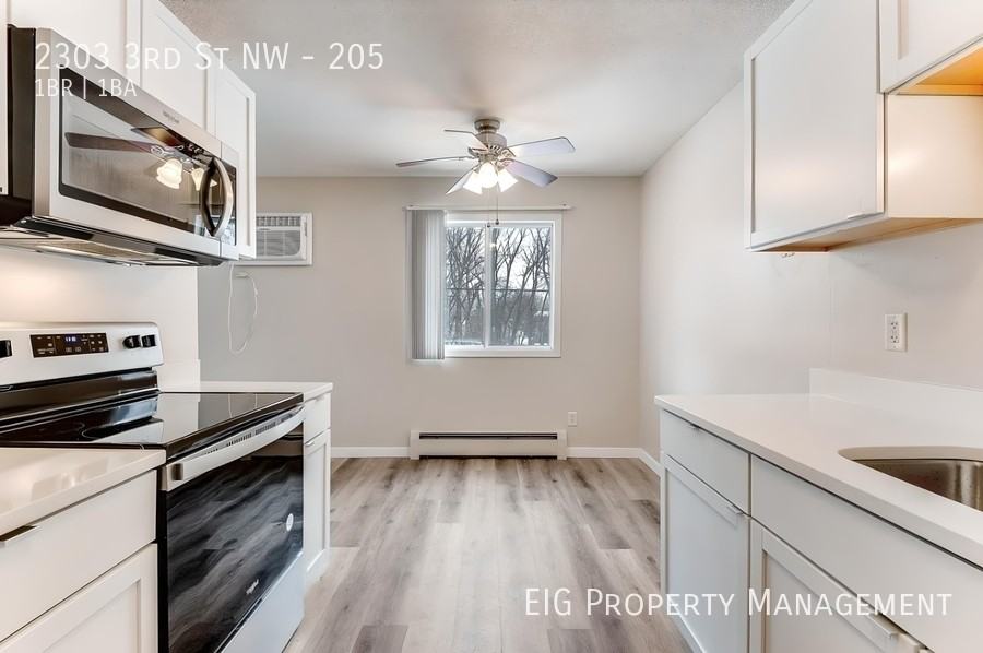 Innsbruck Villa - Photo 4 of 50