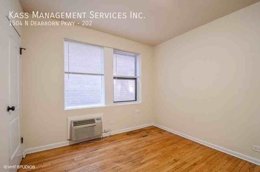 1504 N Dearborn Pkwy, Chicago, IL - Photo 7 of 24