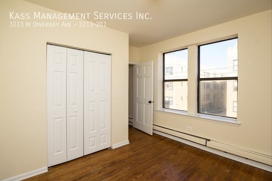 3213-23 W Diversey Ave - Photo 5 of 16