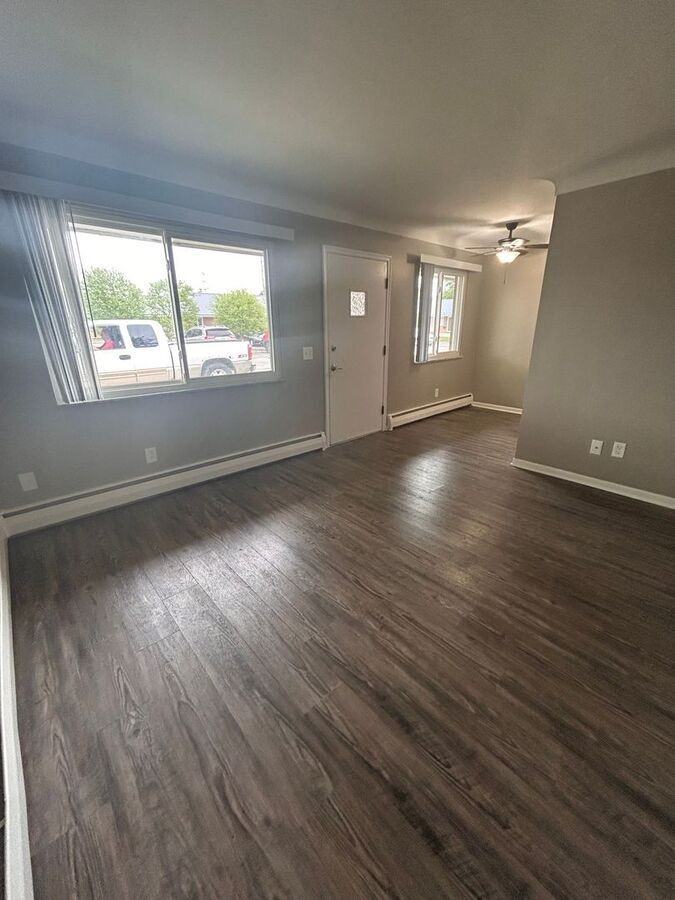 3808 W Sylvania - Photo 3 of 13