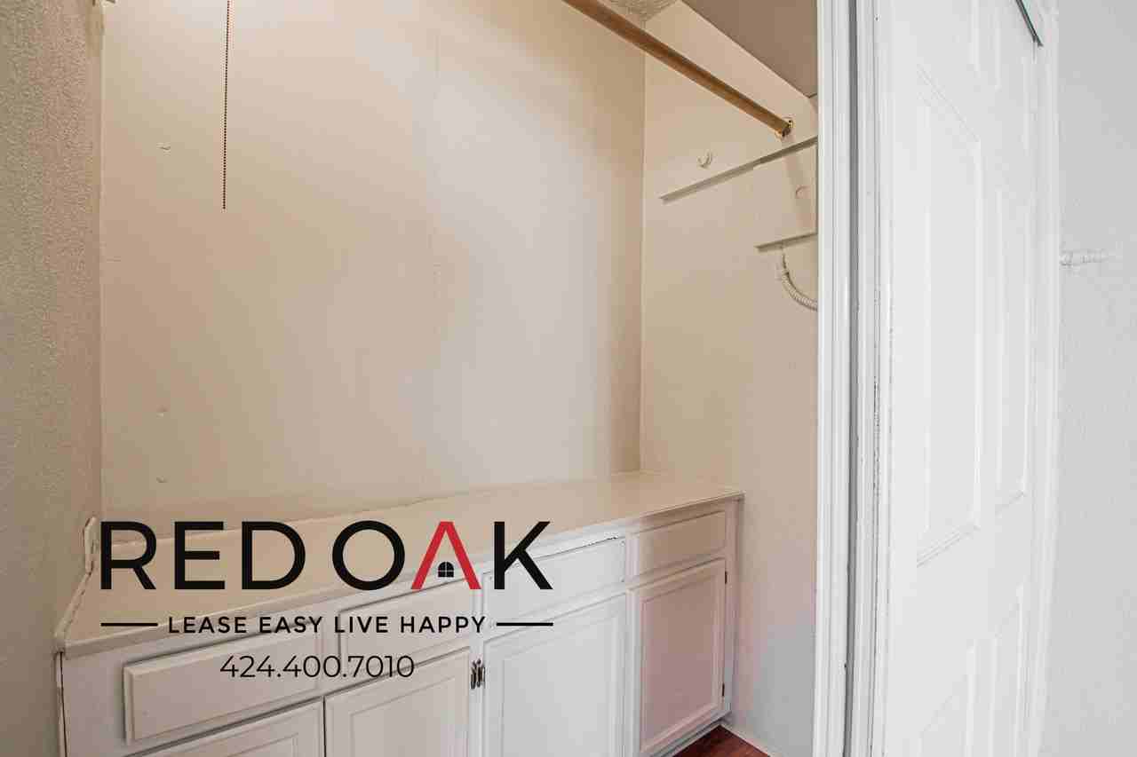 1243 S Mariposa Ave - Photo 7 of 11