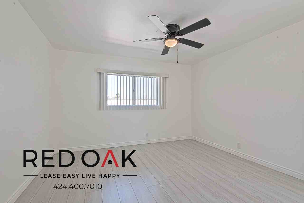 7915 Vineland Ave - Photo 2 of 12