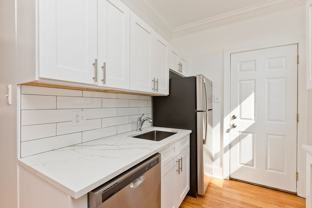 5332 N Kenmore Ave Apt 3w - Photo 1 of 1