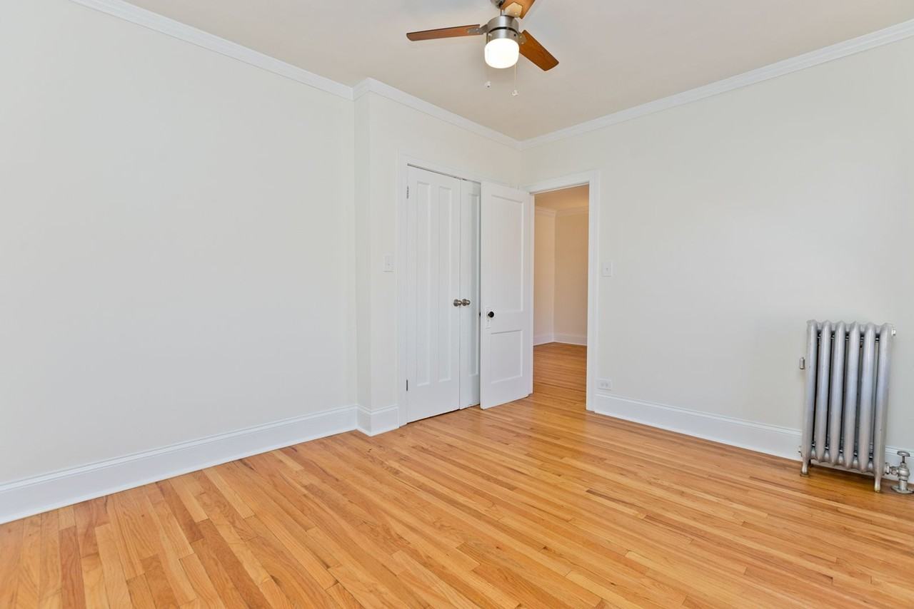 5332 N Kenmore Ave Apt 3w - Photo 7 of 10