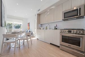 featured image of 8820 Belford Ave