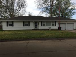 featured image of 2913 W Longview Dr