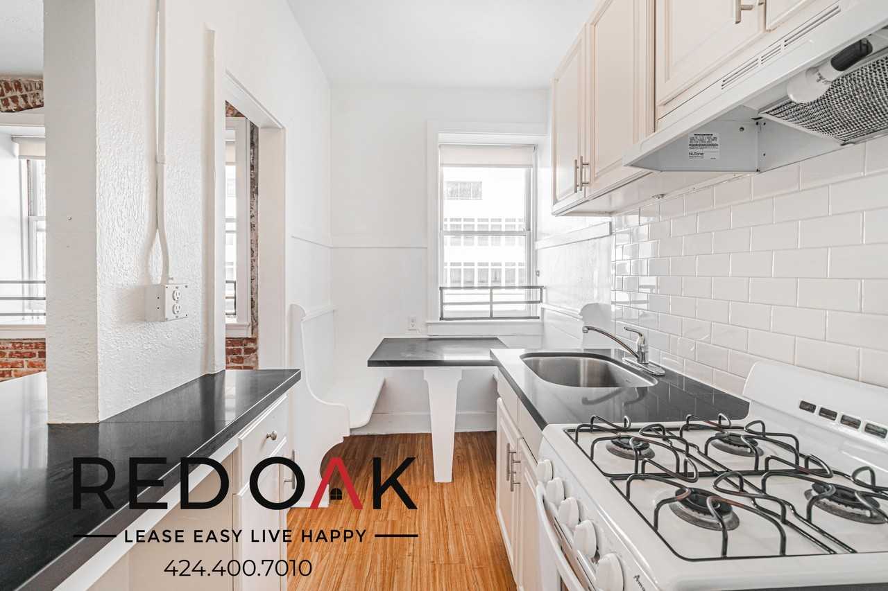 ICO Glendale Flats LLC - Photo 3 of 15