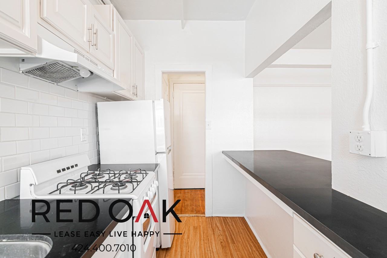 ICO Glendale Flats LLC - Photo 5 of 15