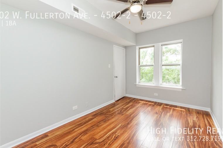 4502 W Fullerton Ave #4502-2 - Photo 7 of 11