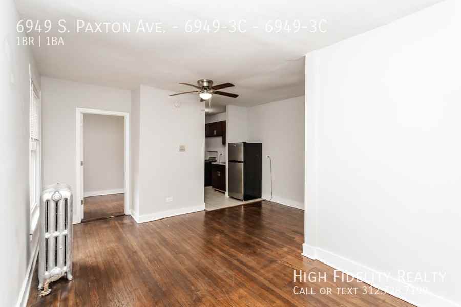 6949 S Paxton Ave #6949-3C - Photo 2 of 11