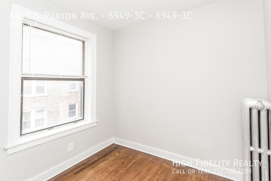 6949-59 S. Paxton - Photo 7 of 20