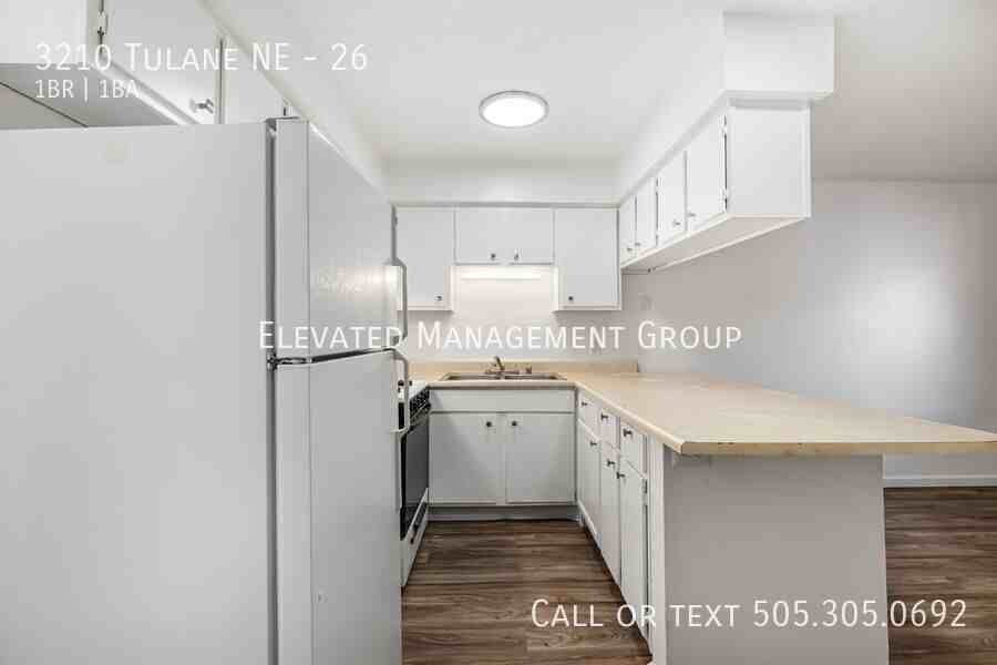 Salida Del Sol Apartments - Photo 4 of 20