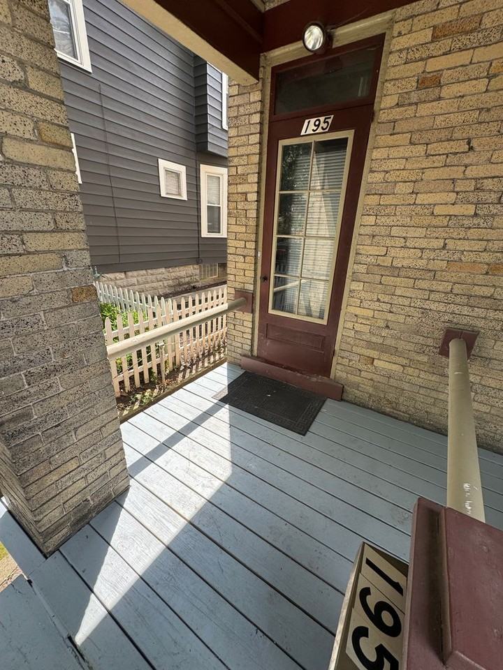 195 E Maynard Ave - Photo 2 of 43