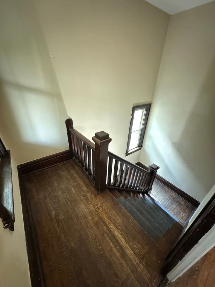 195 E Maynard Ave - Photo 6 of 43