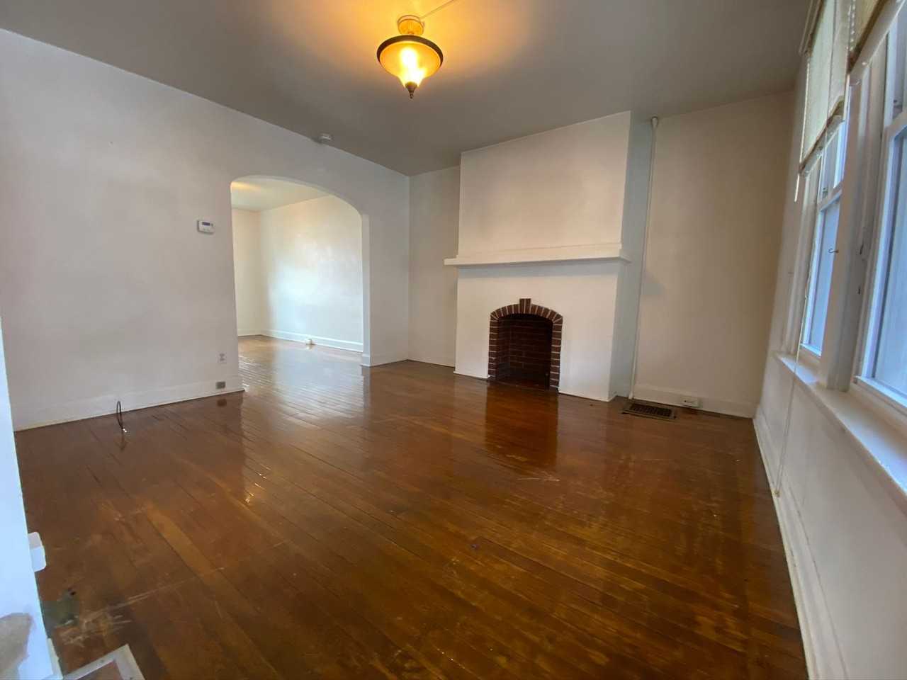 245 Halket Pl - Photo 2 of 7