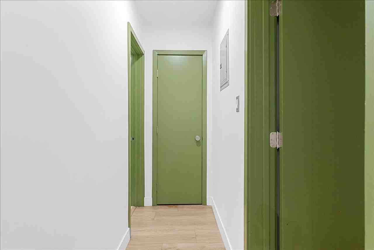 6615 Franklin Ave. - Photo 6 of 25