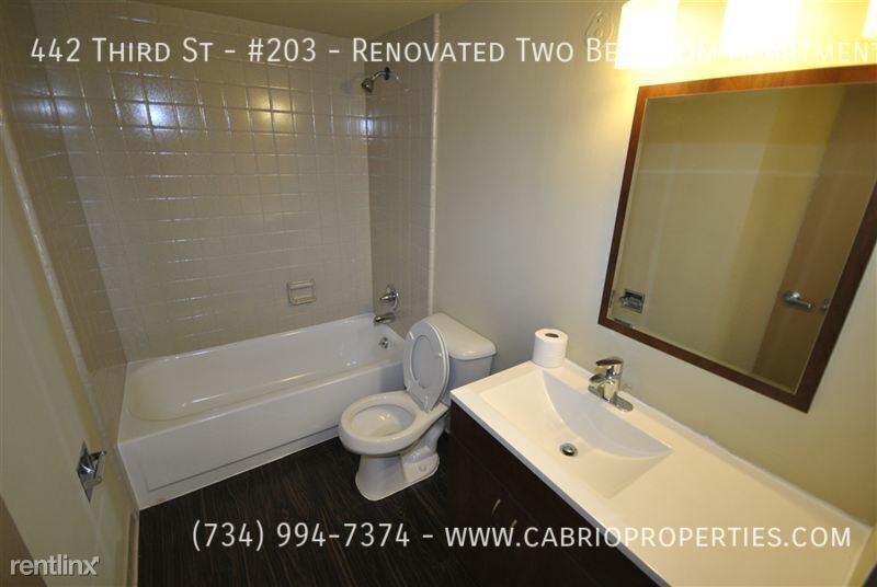 442 3rd St - Photo 3 of 12