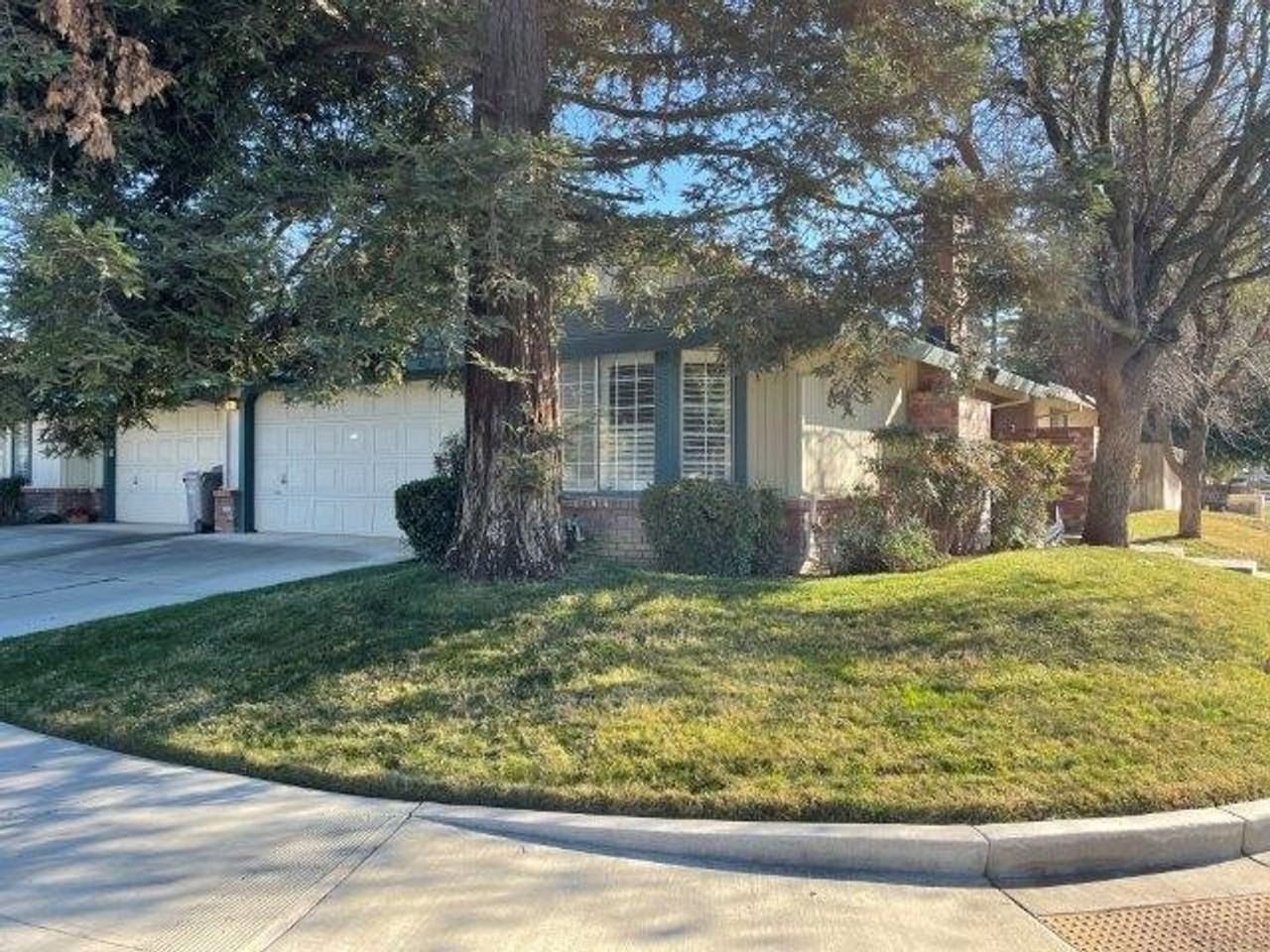 879 Fordham Dr - Photo 3 of 20