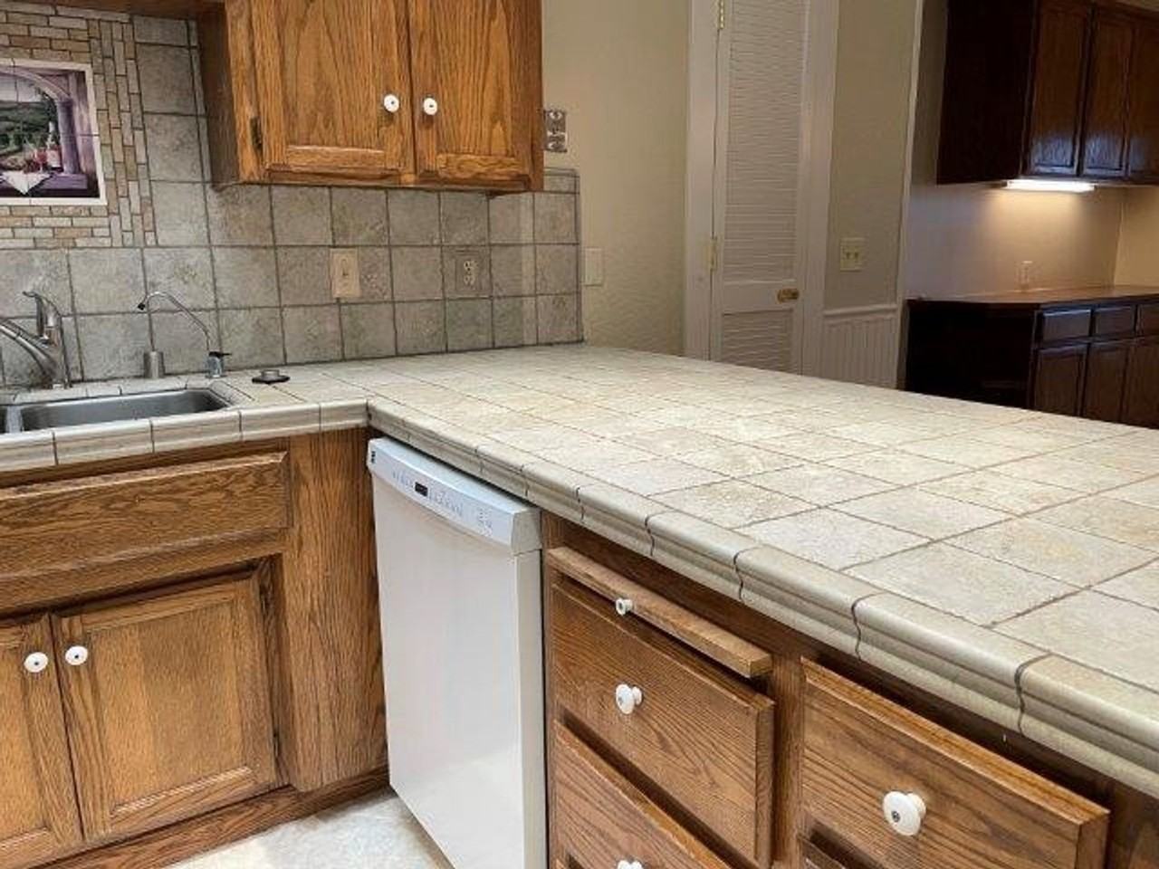 879 Fordham Dr - Photo 6 of 20