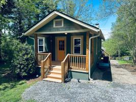 featured image of 90 Hampton St