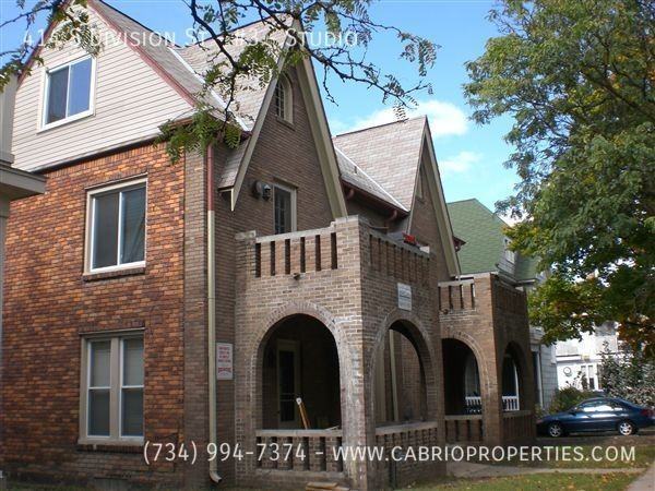 414 S. Division - Photo 2 of 9