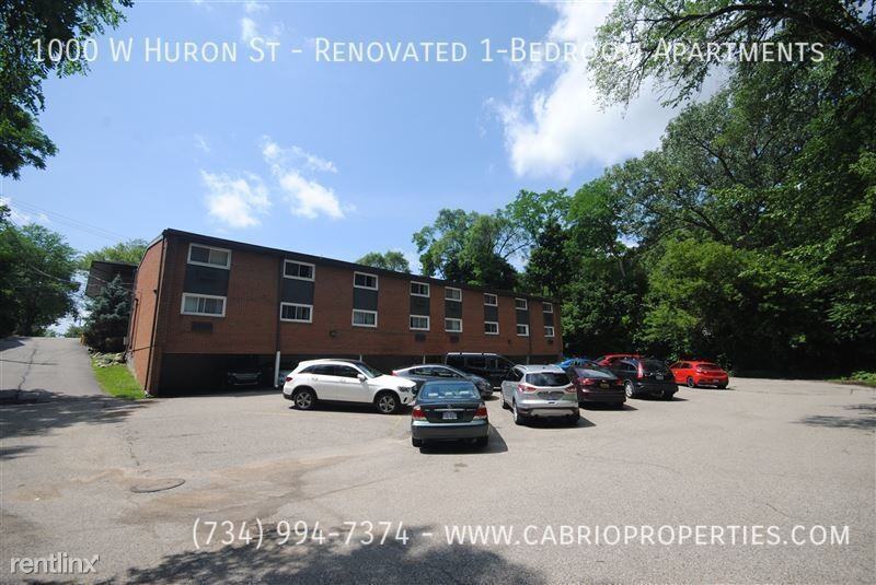 Atrio Apartments (1000 W. Huron) - Photo 6 of 28