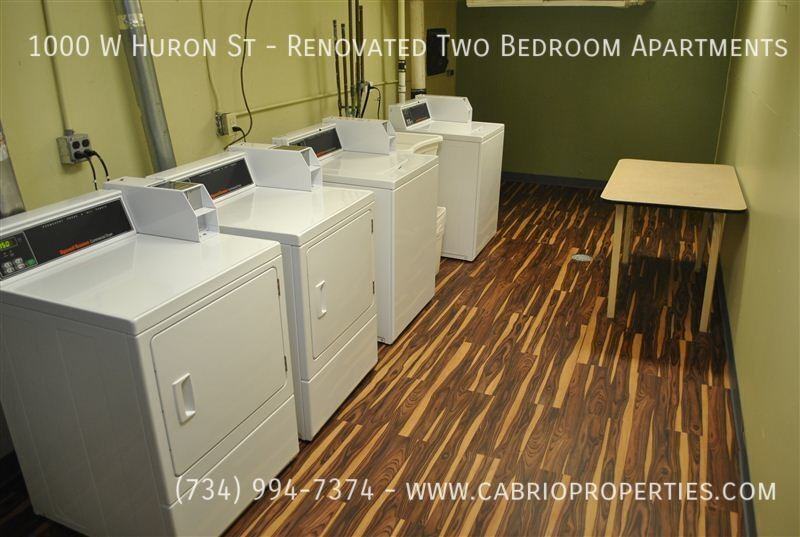 Atrio Apartments (1000 W. Huron) - Photo 7 of 14
