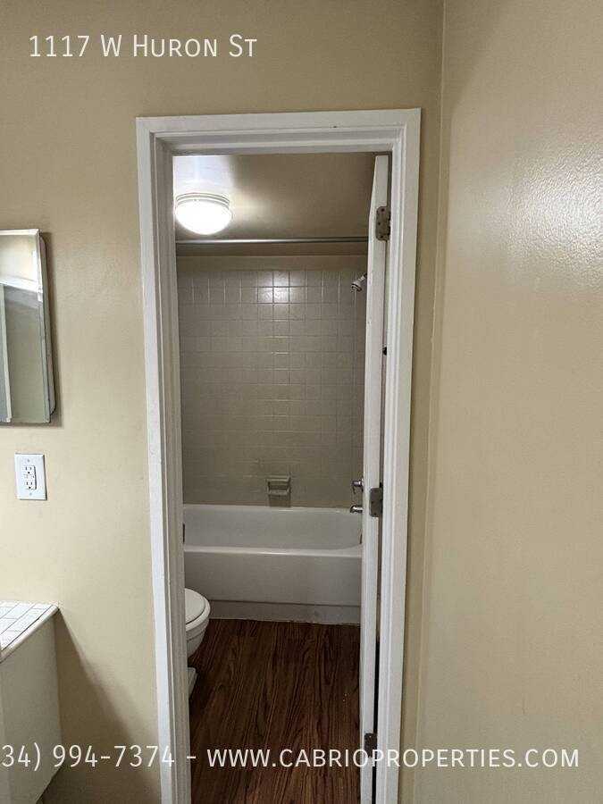 Huron Flats (1117 W. Huron) - Photo 5 of 21