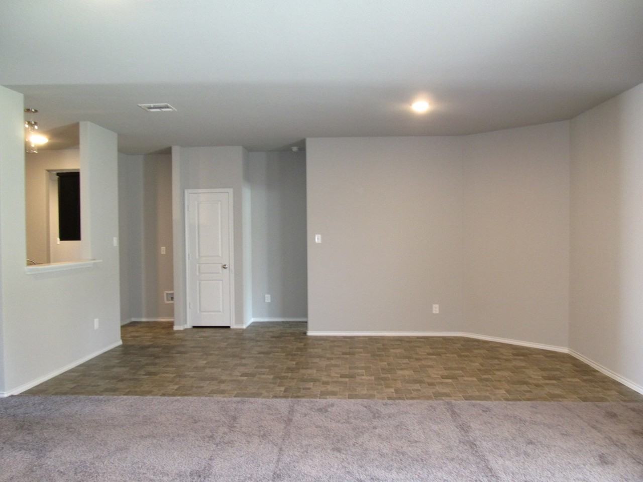 2524 Elk Creek St - Photo 6 of 17