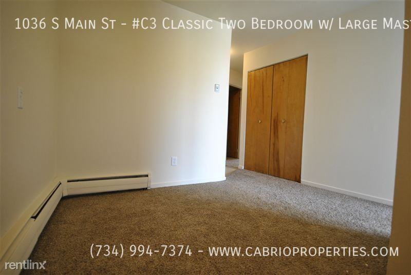 1036 S. Main St. - Photo 4 of 10