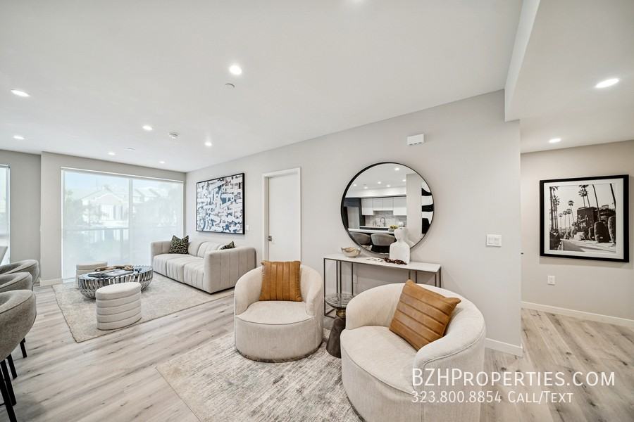 Corning Nineteen - Photo 2 of 50