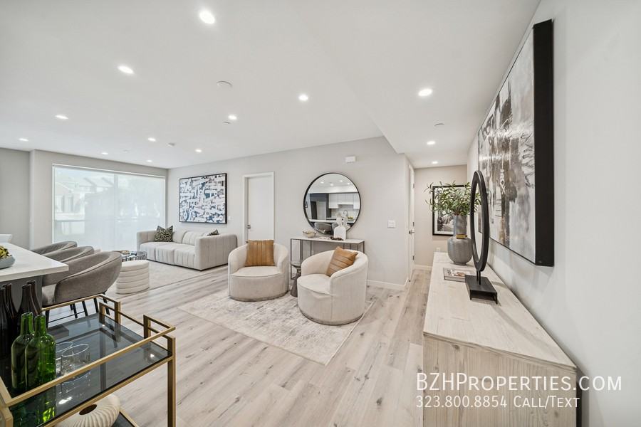 Corning Nineteen - Photo 3 of 50