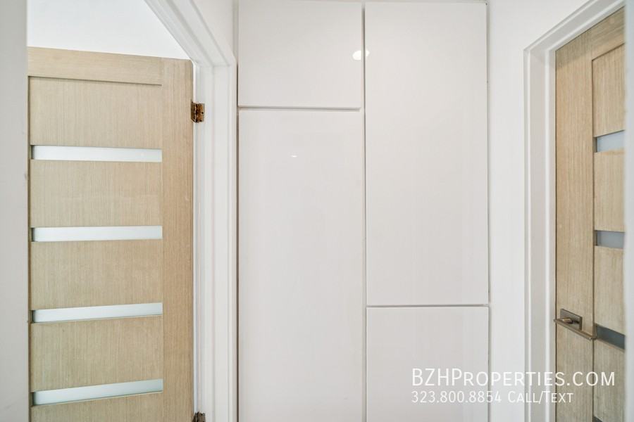 252 S New Hampshire Ave - Photo 5 of 12