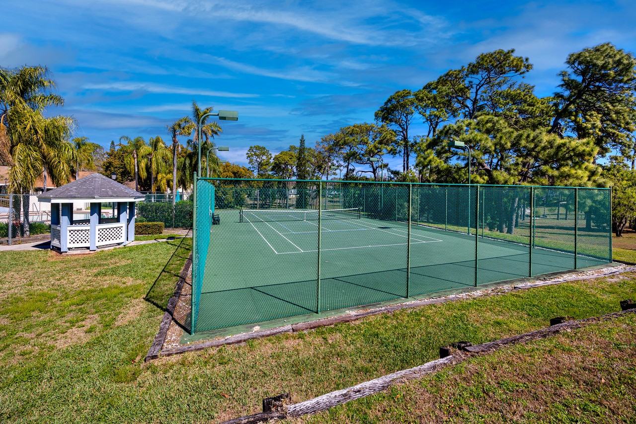 2411 Bentley Drive - Photo 3 of 40