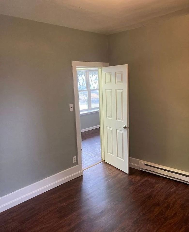 501 3rd St - Photo 7 of 15