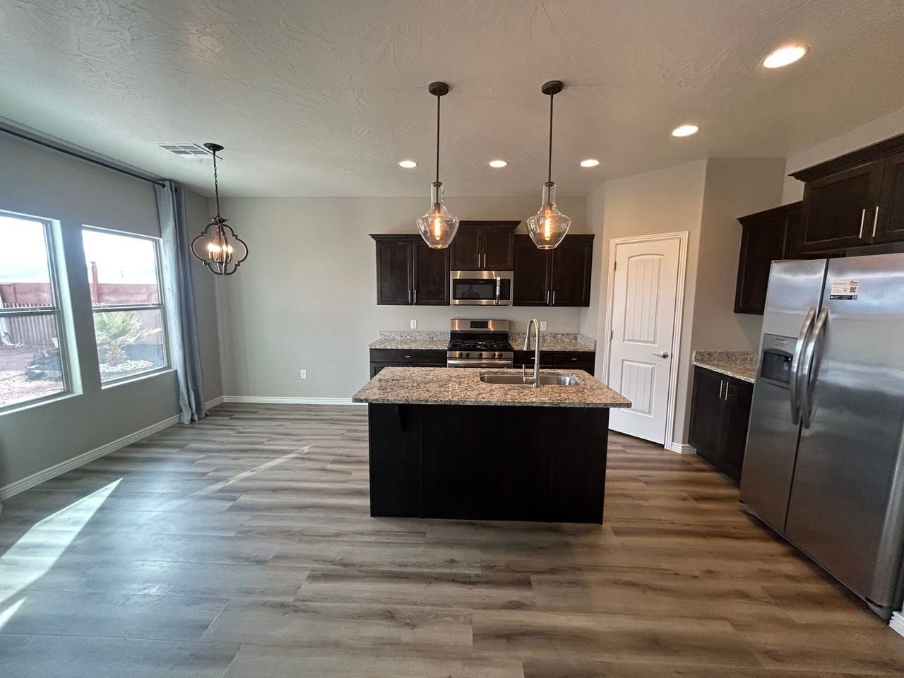 1656 E Honeycomb Dr - Photo 6 of 42