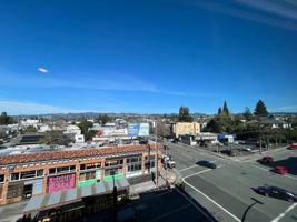 featured image of 4045 Broadway